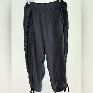 Anthropologie Capri Side Tie Cargo Boho Chic Pants, Size 18